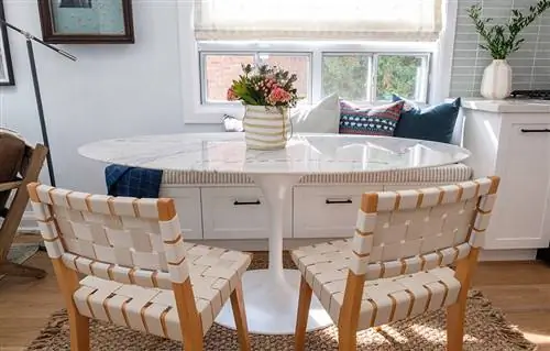 Офис отремонтирован братьями Скотт.