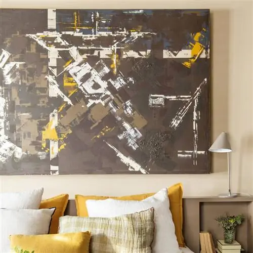 Спальня с абстрактной картиной для украшения стены у изголовья