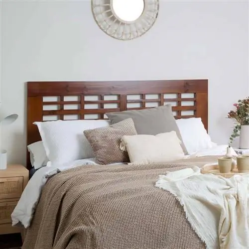 тиковое изголовье