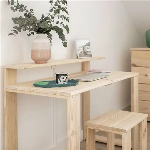 Настольный набор Lauki 120 от Muebles Lufe.