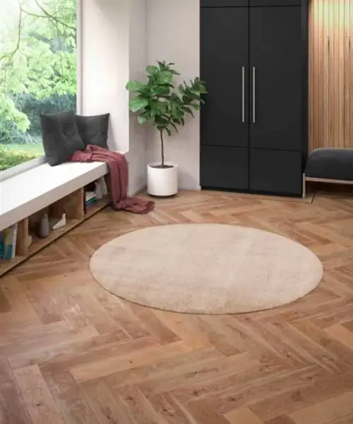 Круглый ковер INSPIRE из полиэстера от Leroy Merlin.