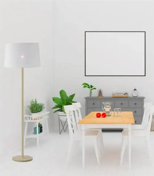 Торшер Camila от Leroy Merlin.