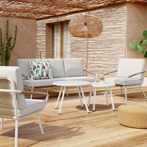 Стальное крыльцо Izume от Leroy Merlin.