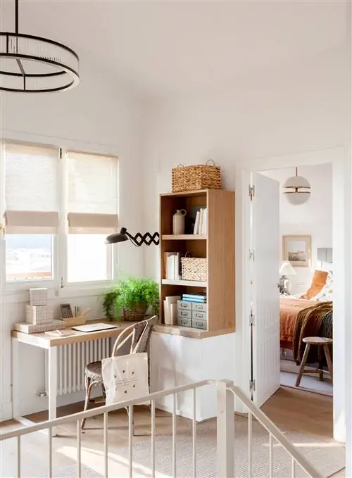 Рабочая зона в проходном пространстве