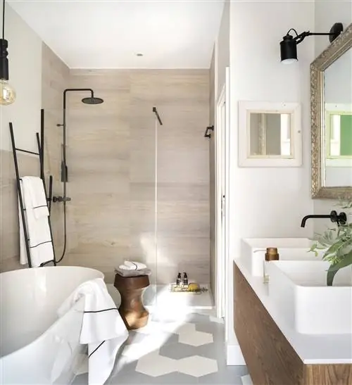 Идеи для украшения стен ванной комнаты.