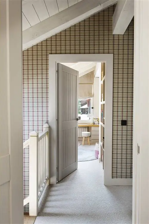 прихожая обои