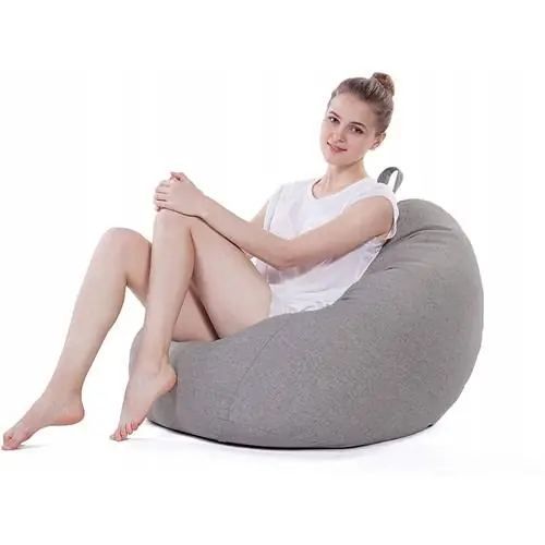 Серая сумка с фасолью от Amazon.