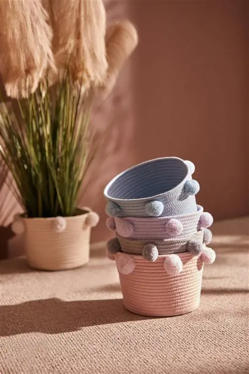 Корзины с кисточками от Primark Home.
