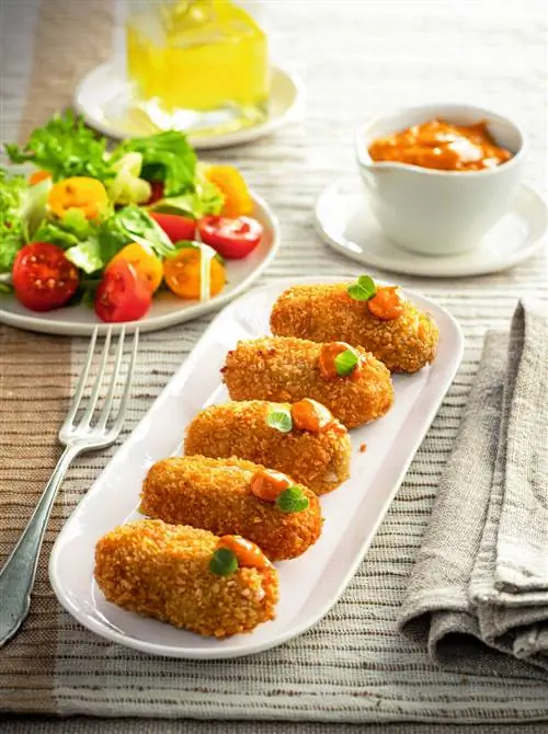 Крокеты из куриной грудки, приготовленные в аэрогриле. Крокеты из куриной грудки, приготовленные в аэрогриле.