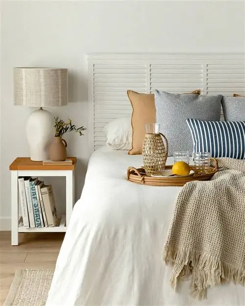 Изголовье из белого дерева от Kenay Home