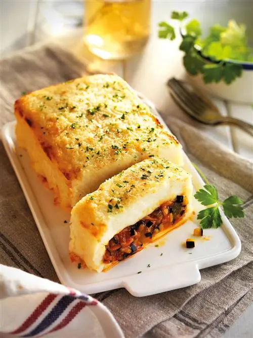 Картофельный пирог с рататуем.