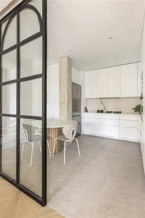 Кухня после реформы команды Destudio.