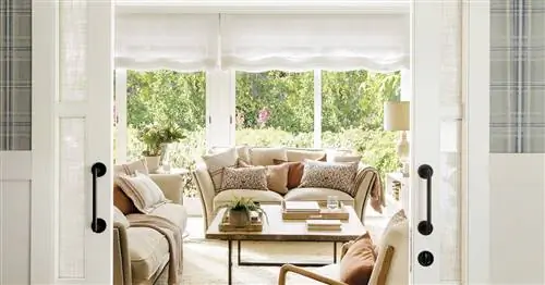 Белая и сияющая: самая красивая вилла Мадрида обладает тем неповторимым шармом, который придает Coton et Bois