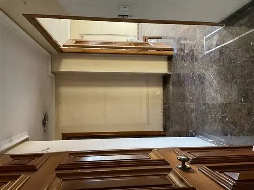 Прихожая до реформы.