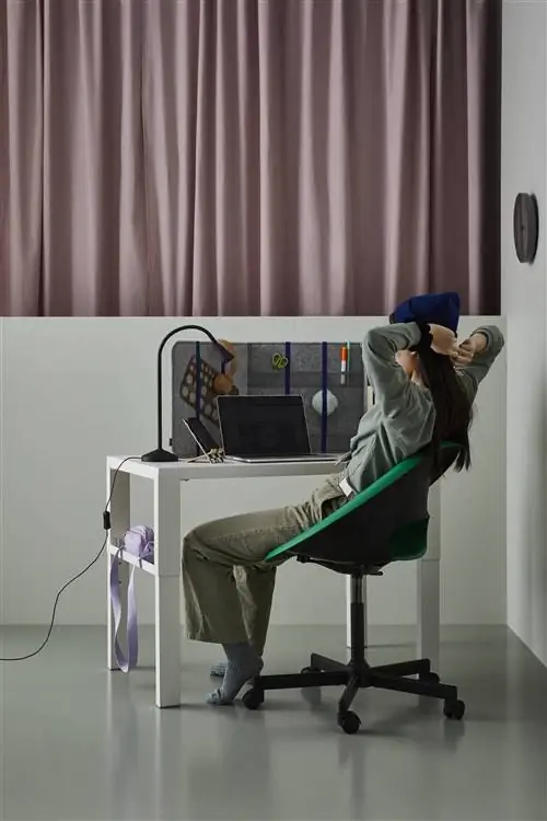 Вращающееся кресло ЭЛДБЕРГЕТ/МАЛСКЭР от ИКЕА.