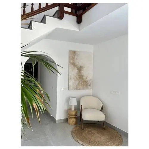 Вход в дом Хелен Линдес на Лансароте.