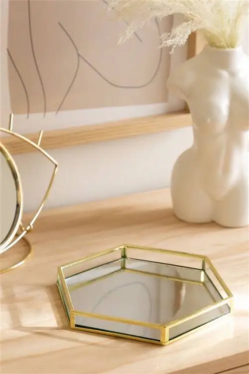 Пустышка из хрусталя и золотистого металла от Sklum.