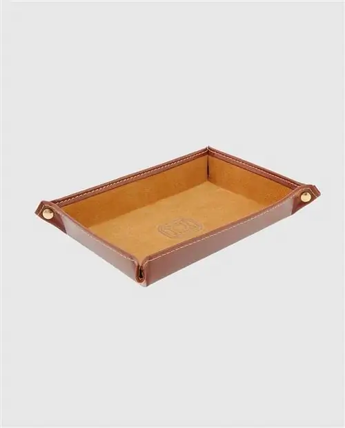 Кожаный карман-пустышка от El Corte Inglés.