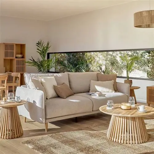 Современная гостиная с диваном от Kave Home