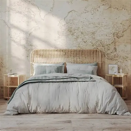 спальня с изголовьем из ротанга от maisons du monde