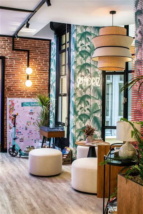 Полиуретановые панели, имитирующие кирпичную стену.