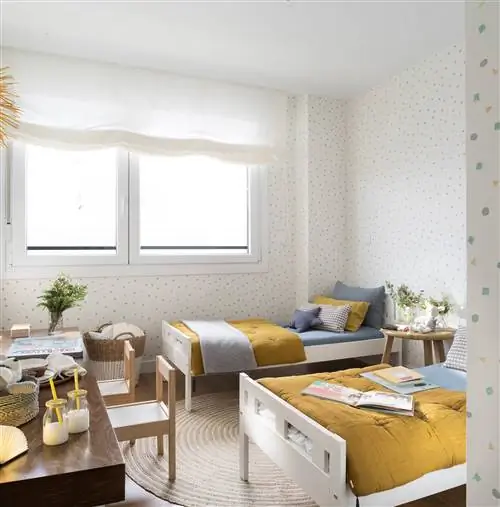 Детская спальня с двумя эволюционными кроватями