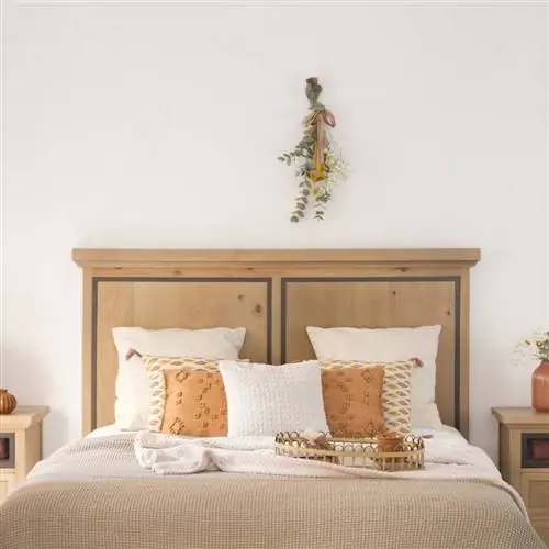 Изголовье из банакового дерева