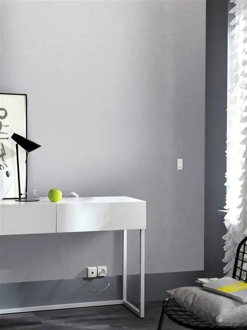 гостиная с серыми стенами