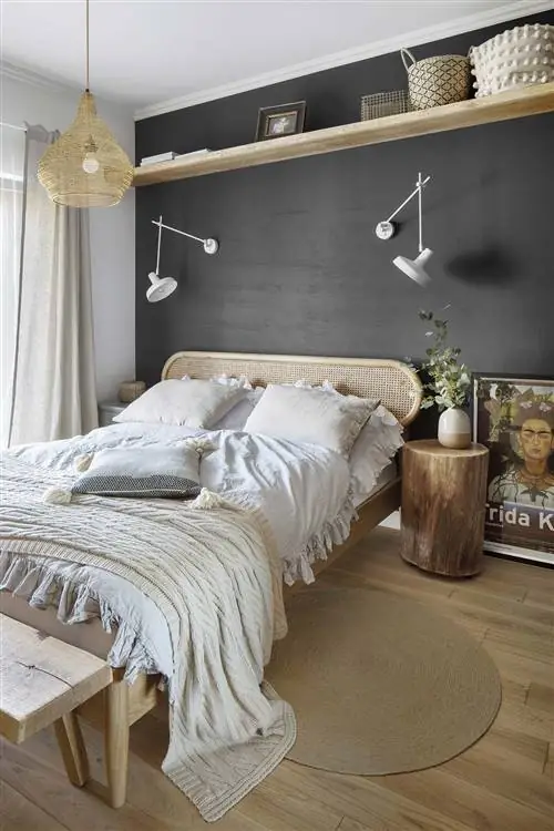 хозяйская спальня в загородном доме в скандинавском стиле