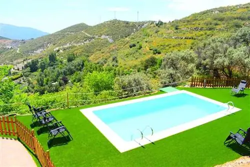 отель сельский дом с домашними животными альпухарра в гранаде