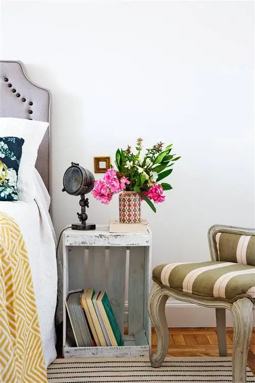 мелиорированная прикроватная тумбочка коробчатого типа