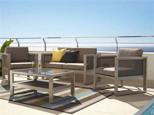 полосатые напольные коврики