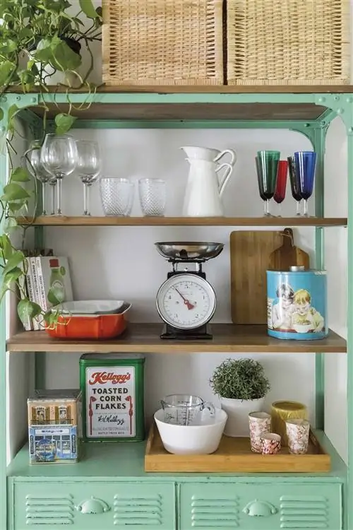 30-метровый этаж: винтажный шкаф