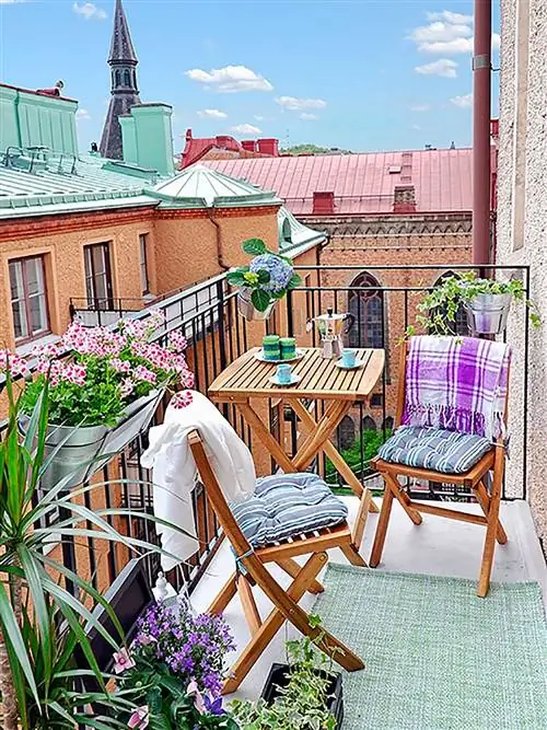 небольшая терраса