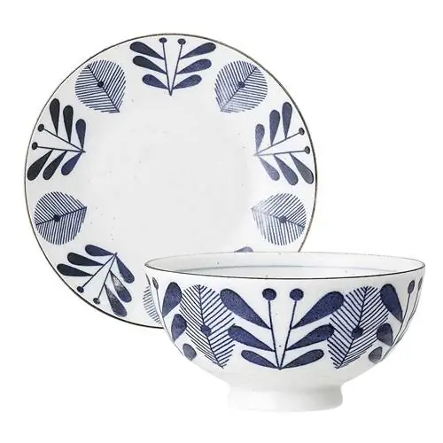 белая и синяя фарфоровая посуда, камелия Bloomingville