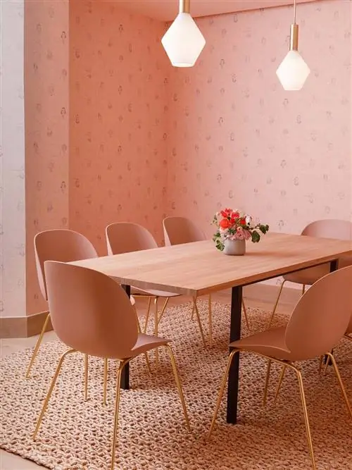 Комната, Столовая, Мебель, Стол, Дизайн интерьера, Оранжевый, Недвижимость, Этаж, Стена, Журнальный столик,