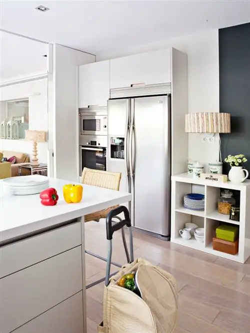 Белый, Комната, Мебель, Недвижимость, Дизайн интерьера, Столешница, Кухня, Желтый, Этаж, Здание,