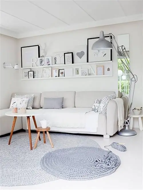 серо-белая гостиная