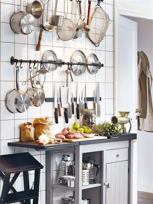 Краснодеревщик, Посуда, Утюг, Дизайн интерьера, Кухня, Коллекция, Кухонный прибор, Стеллажи, Велосипеды - оборудование и принадлежности, Скульптура,