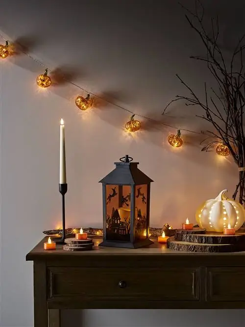Хэллоуин украсьте стену тыквенной светодиодной гирляндой и фонарем в подписи light4fun