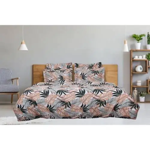 Лист с тропическим принтом