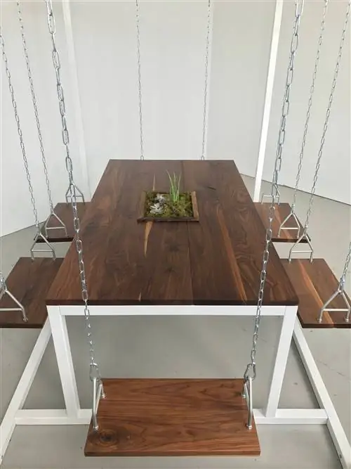 Столовая с качелями - Swing Table