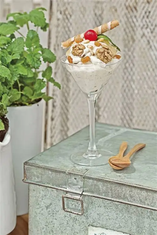 творожный мусс с айвой