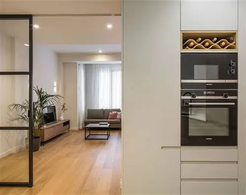 кухня со встроенной техникой