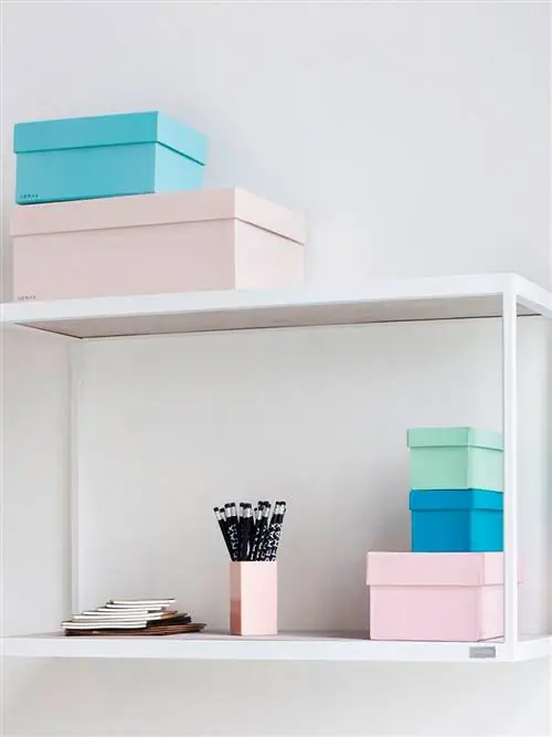 Бирюзовый, Лазурный, Прямоугольник, Материальная собственность, Пластик, Прозрачный материал, Натюрморт, Артефакт,