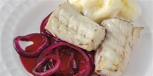 Блюдо дня: Сибас с луком и цитрусовыми