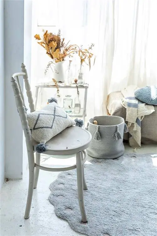 Испанский дизайн интерьера и моющийся ковер