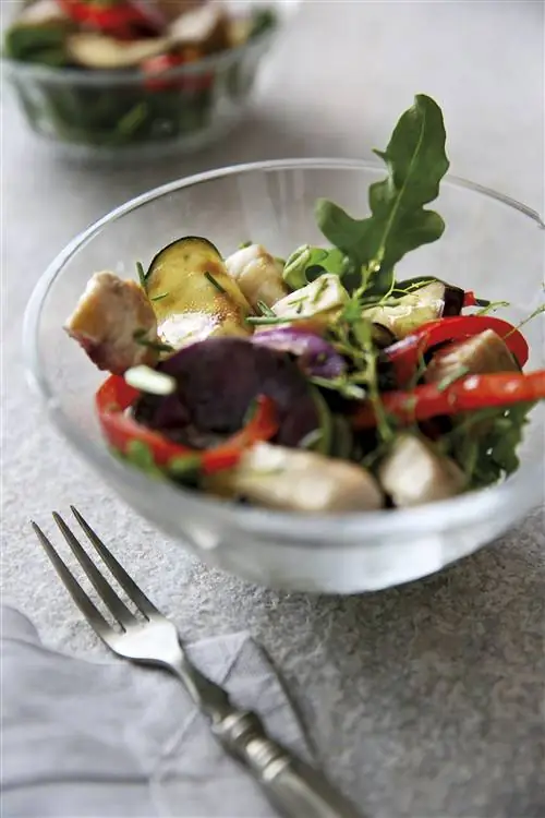 запеченные овощи с тунцом