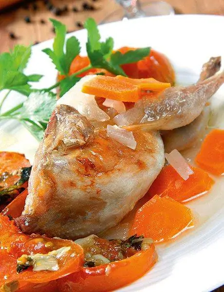 перепелка с ароматными помидорами