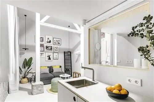 современная мини студия небольшая кухня и гостиная